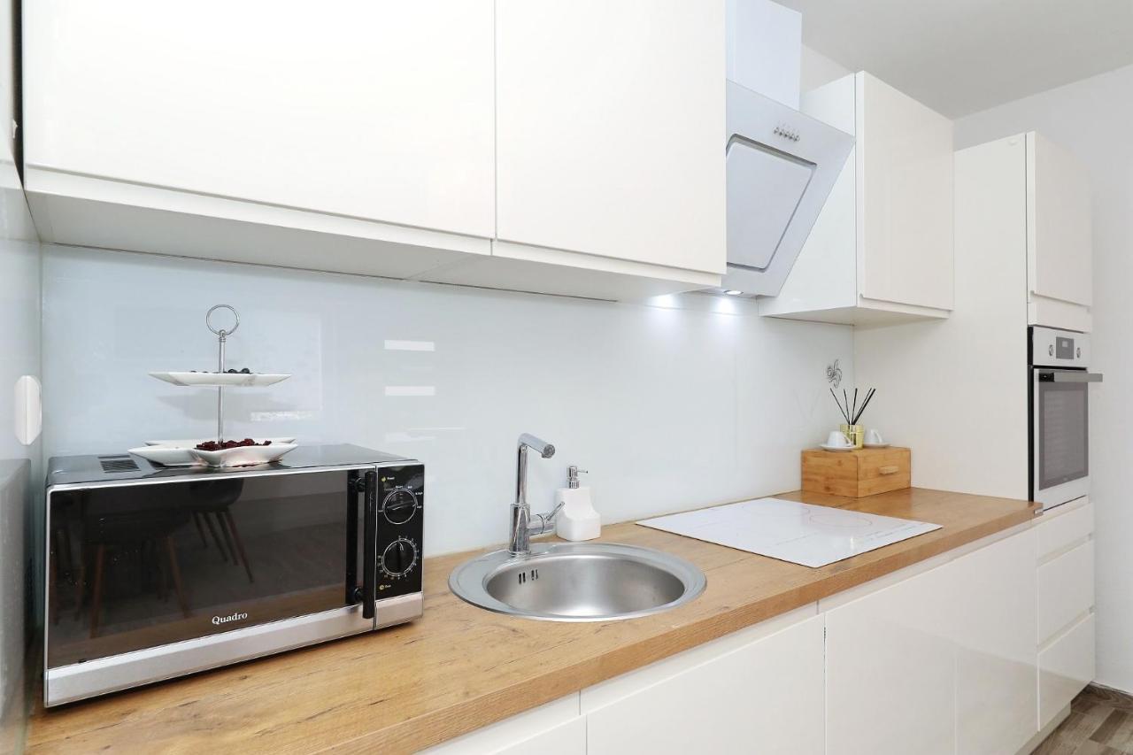 Holiday Home Maria One Minute From -Beach Zadar Buitenkant foto