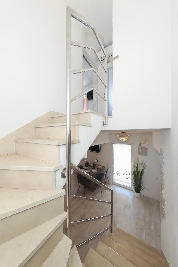 Holiday Home Maria One Minute From -Beach Zadar Buitenkant foto